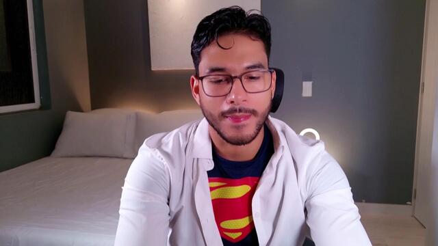 lian-cruz: عارضة كاميرا ويب على Flirt4Free