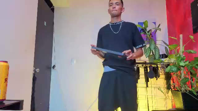 Preview photo of webcam model matthewfoxxx on Chaturbate