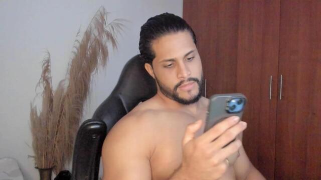 pier-simons, cam model su Flirt4Free: foto