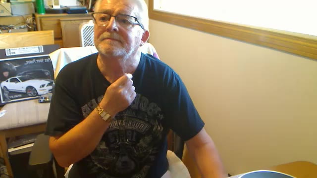 hubee na Chaturbate: slike in profil