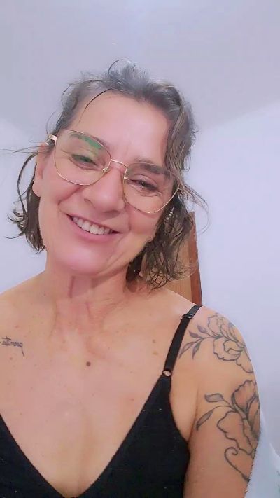 bellaju, μοντέλο webcam στο Cam4