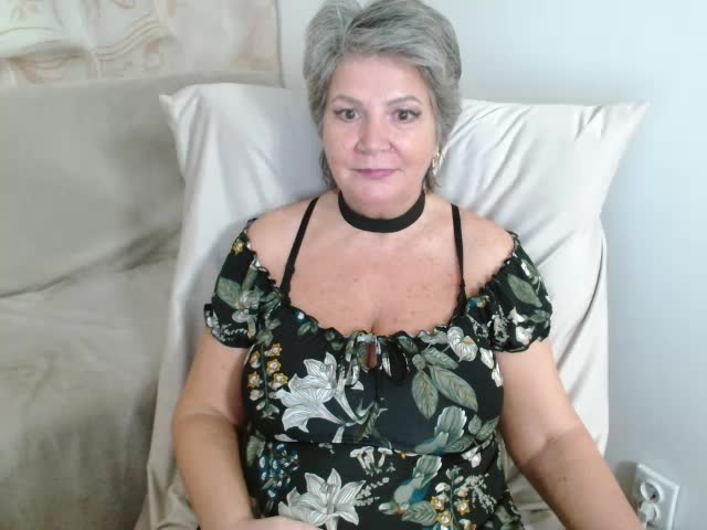 adamaxbella – Webcam-Modell auf XloveCam