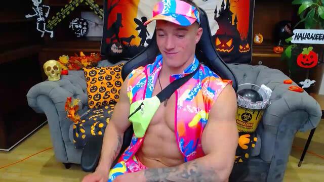 Preview photo of webcam model paul-morisette on Flirt4Free