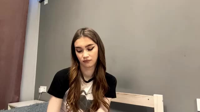lauresroczynski na Chaturbate: fotky a profil