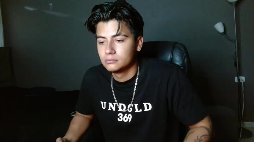 davidbless, modelo webcam de LiveJasmin: fotos