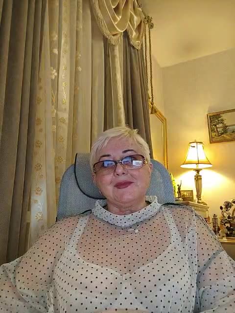 karinkasweet, modèle webcam BongaCams : photos