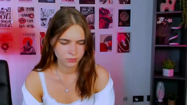 hanna_trisss — Chaturbateのライブ配信モデル：写真・プロフィール