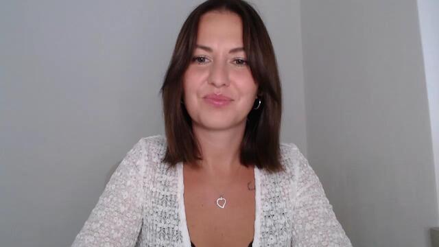 ema-howard ב-Flirt4Free: תמונות ופרופיל