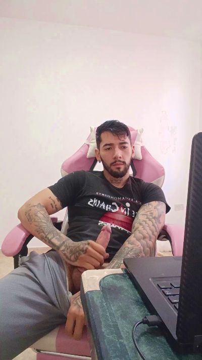 dylan_benett_ — Cam4 वेबकैम मॉडल: फ़ोटो
