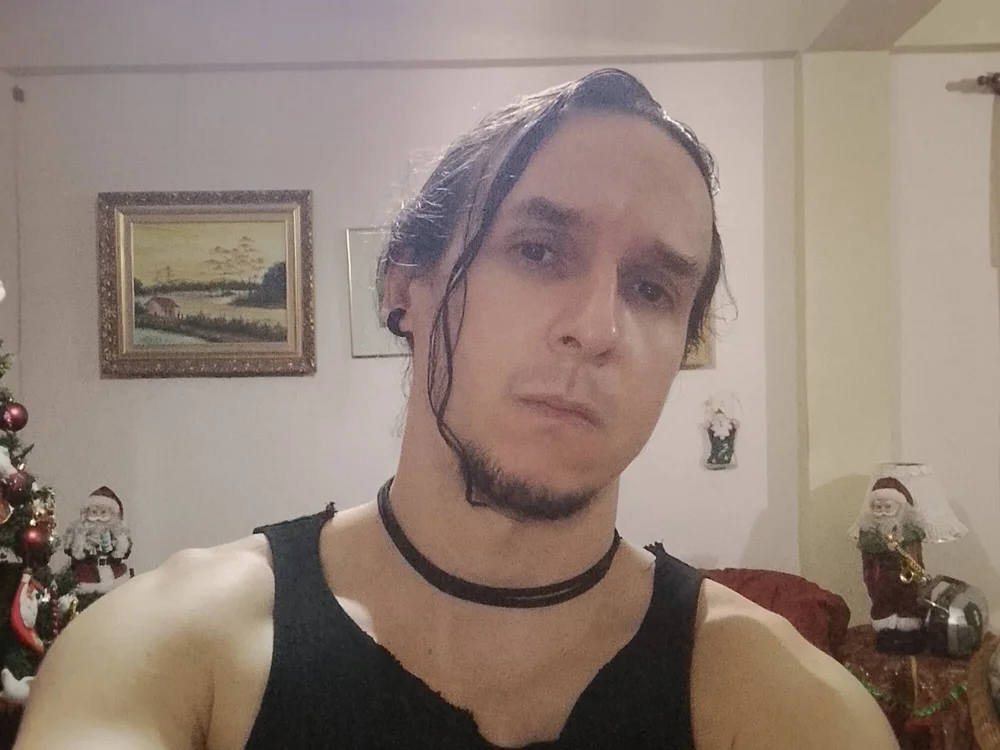 Preview photo of webcam model AxelFrost on Stripchat