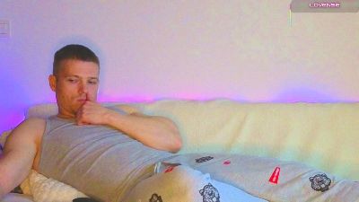 julianturner, model webcam de Cam4: fotos