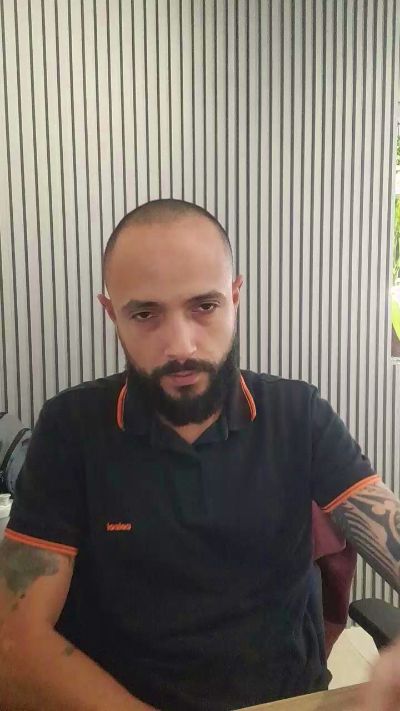 Preview photo of webcam model ghusantos30 on Cam4
