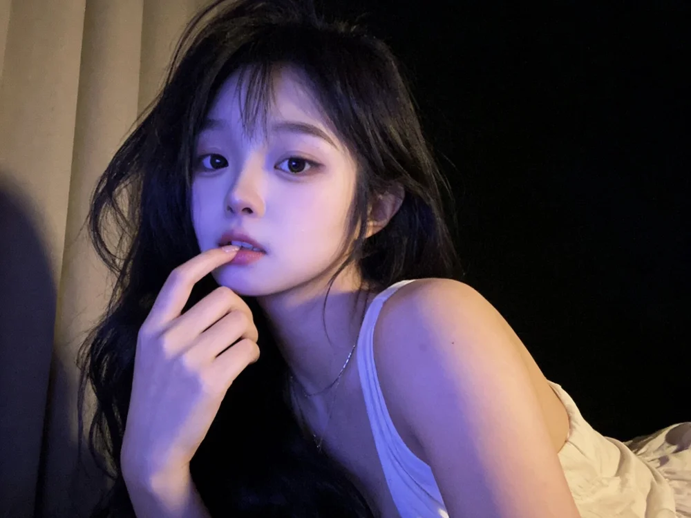 Goddess--001 (Stripchat): ảnh người mẫu webcam