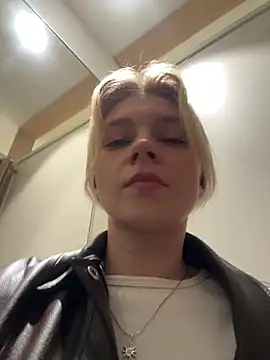 ValenciaShock на Stripchat: слики и профил