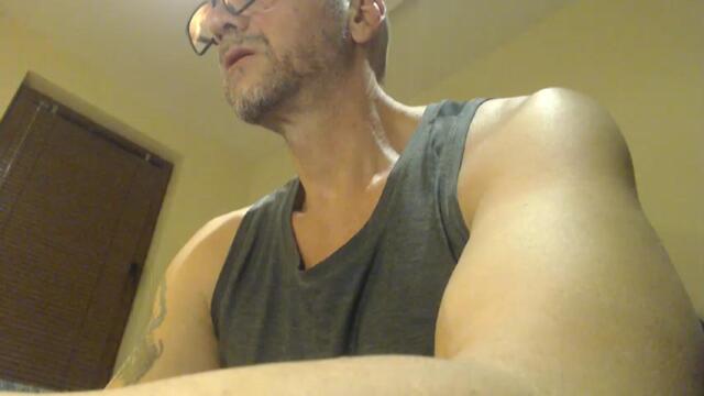 Preview photo of webcam model fergal on Flirt4Free