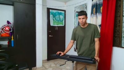 alexander_cr1, model webcam pe Cam4: poze