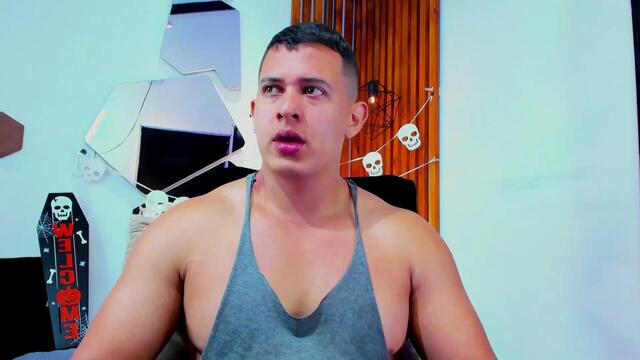 roman-croft na Flirt4Free: fotky a profil