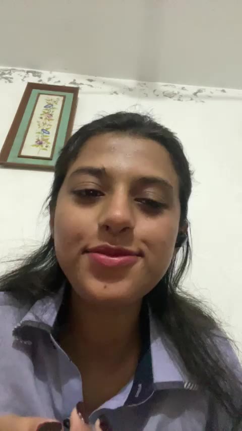 elararue, modelo webcam de LiveJasmin: fotos