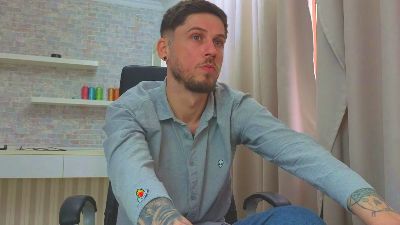 Preview photo of webcam model jonahshaw on Cam4