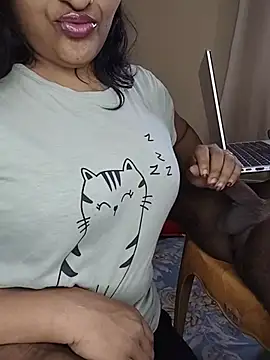 MysticSiren333 — Stripchat वेबकैम मॉडल: फ़ोटो