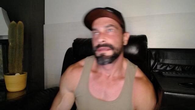 Preview photo of webcam model frank-phoenix on Flirt4Free