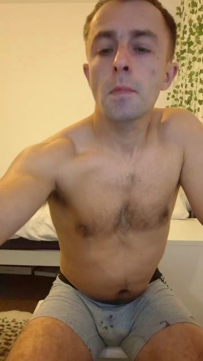 adrian26pl บน Cam4: รูปภาพและโปรไฟล์