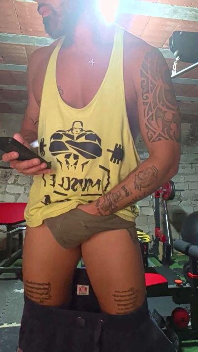 Preview photo of webcam model pesonalrm on Cam4