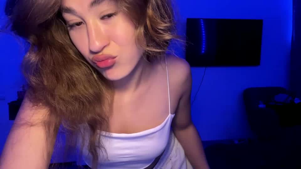 serenahuseth – уебкам модел в XloveCam: снимки