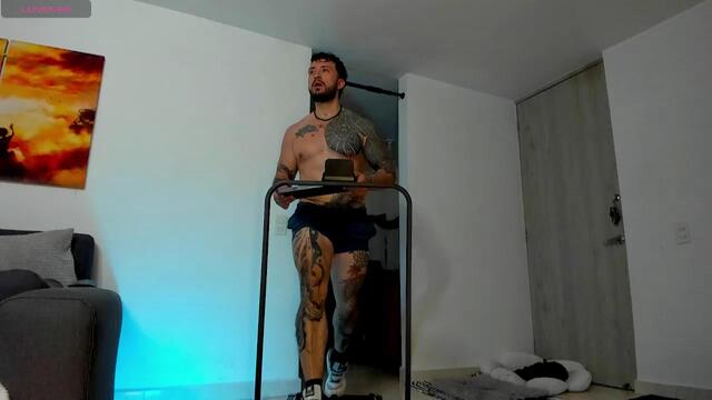 dave-max: عارضة كاميرا ويب على Flirt4Free