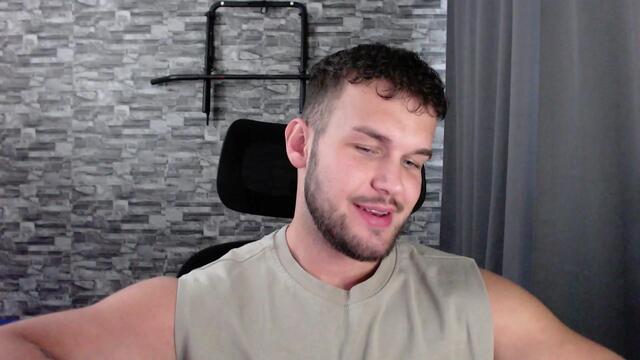 luke-graham ב-Flirt4Free: תמונות ופרופיל