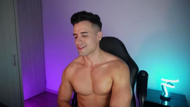 tom-heaton — Flirt4Free वेबकैम मॉडल: फ़ोटो