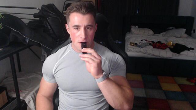 Preview photo of webcam model bruno-bellini on Flirt4Free