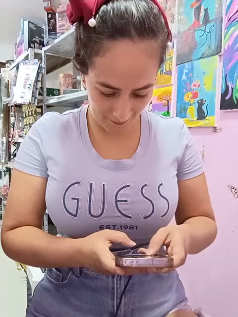 roussemelinda69 na XloveCam: fotky a profil