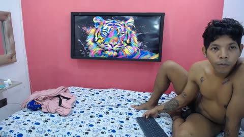 latinosninfomanos — BongaCams 直播模特：照片与资料