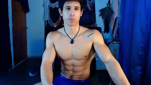 arnold-black, modelo webcam do Flirt4Free: fotos