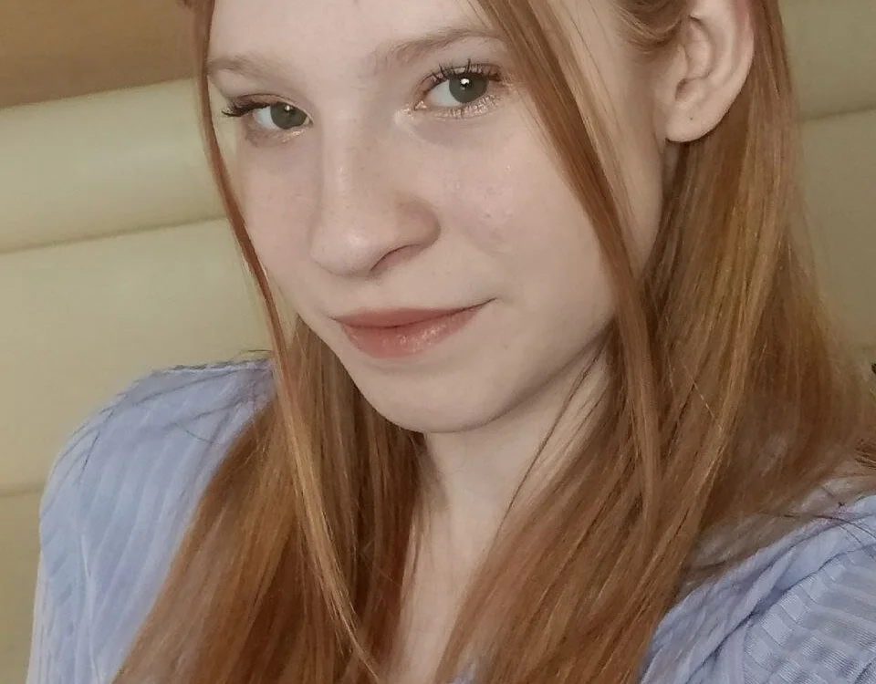 Sally_Ange1: عارضة كاميرا ويب على Stripchat