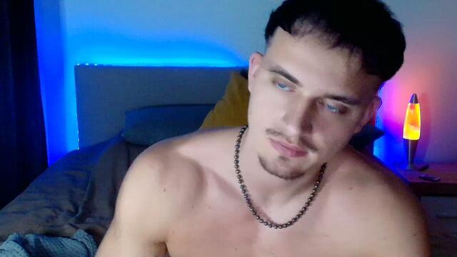 Preview photo of webcam model bengie-lauper on Flirt4Free
