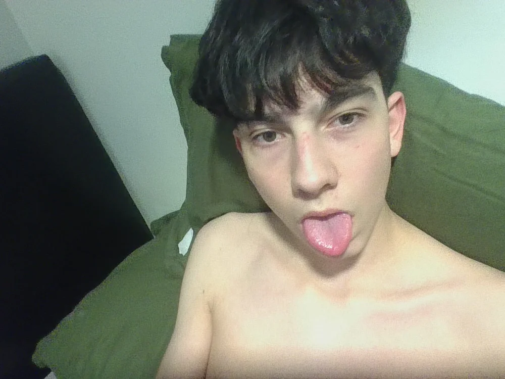cutierylee: عارضة كاميرا ويب على Stripchat