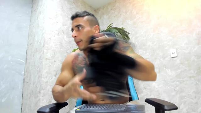 joseph-core – Flirt4Free webkamerás modell