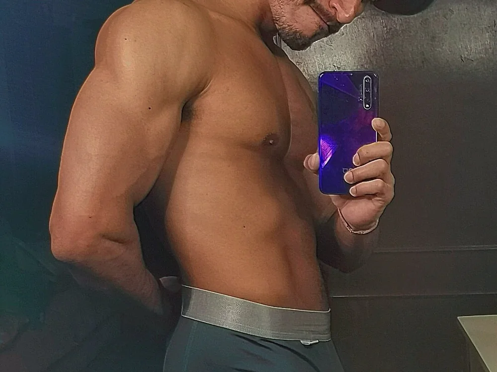 Jabos24 në Stripchat: foto dhe profili