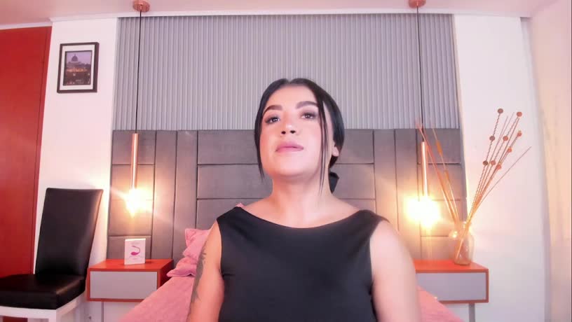 cristalrousse, modelo webcam do XloveCam: fotos