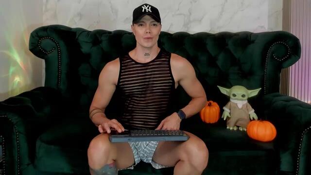 Preview photo of webcam model ken-zaenz on Flirt4Free