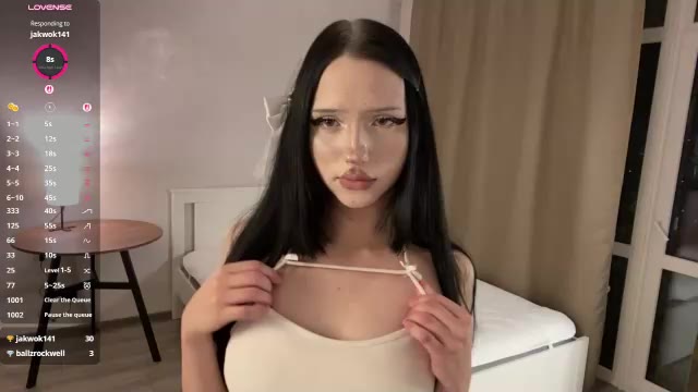 yuettelanpher na Chaturbate: fotky a profil
