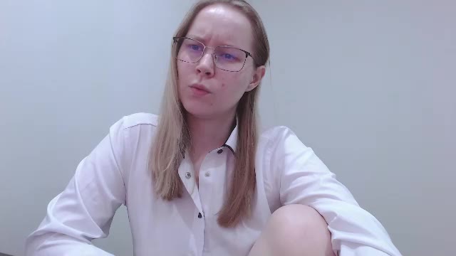 alinasei, cam model su Chaturbate: foto
