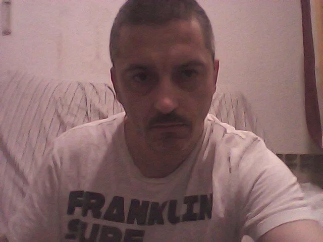 jorge6869 na Stripchat: fotky a profil