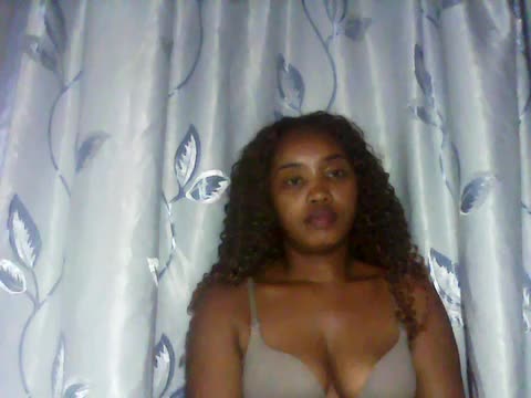 kylie11, webcammodel på BongaCams: fotos