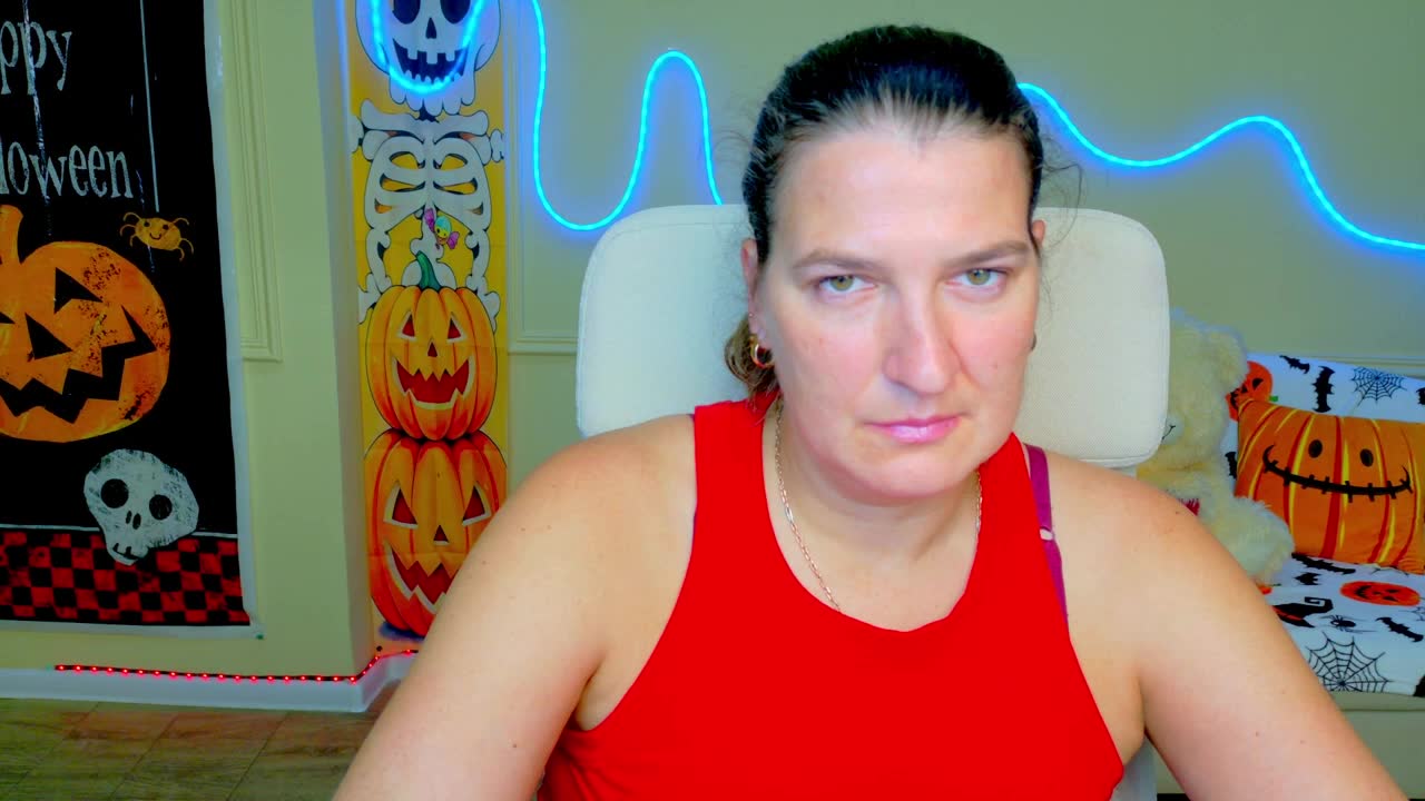 silviafreeya – Webcam-Modell auf XloveCam