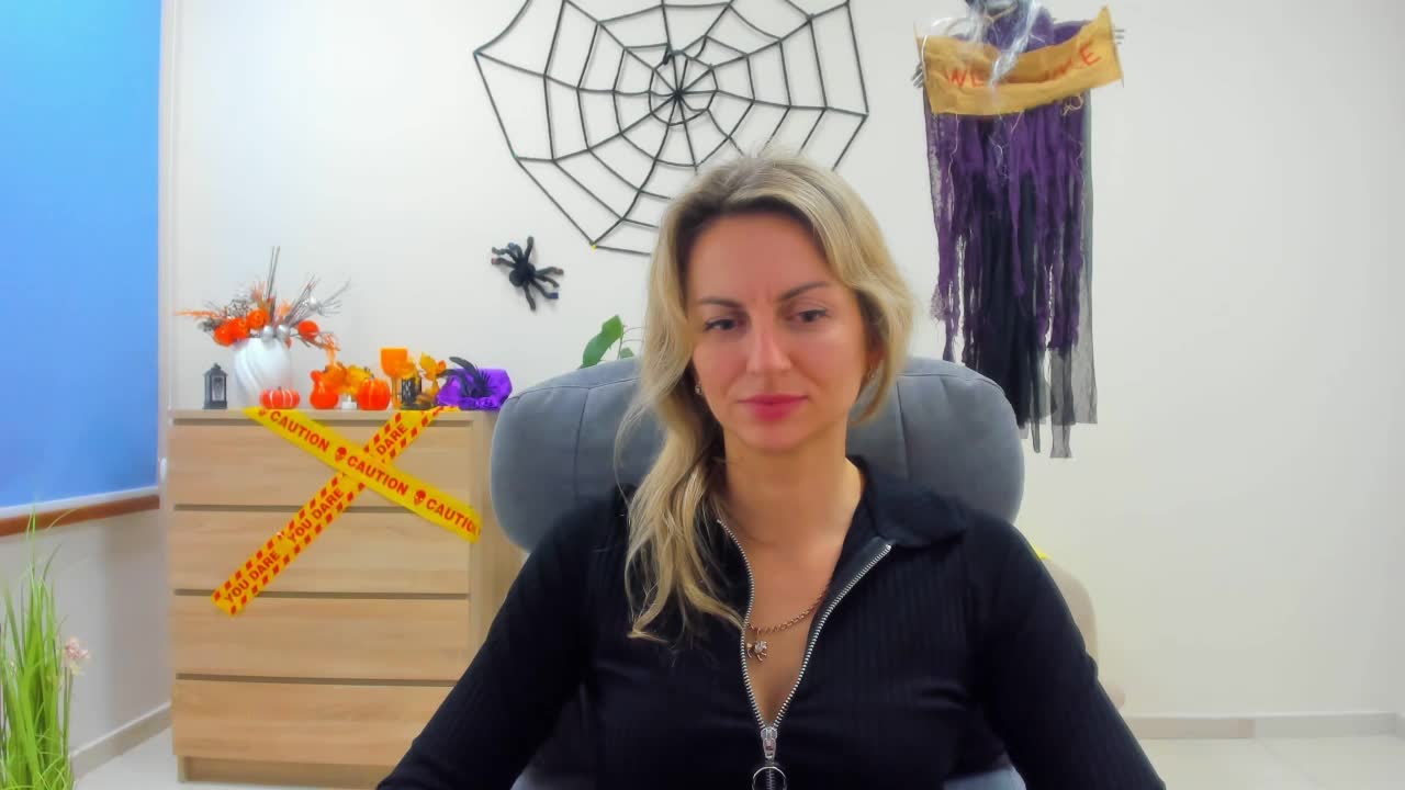 rorria na XloveCam: zdjęcia i profil