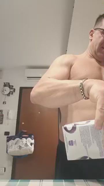 davecabalho ב-Cam4: תמונות ופרופיל