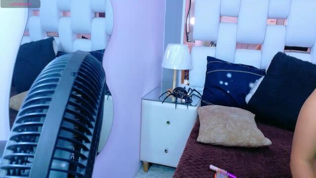 mila-roy, webcam-malli (Flirt4Free): kuvat